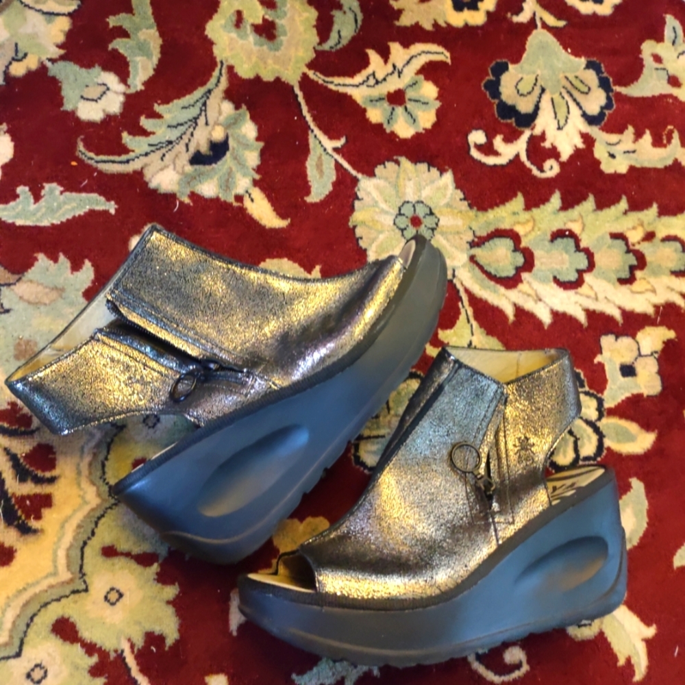 SOLD Fly london metallic wedge